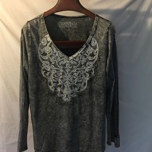 Maurice’s like new long sleeve dress tee